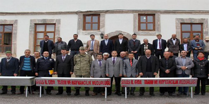 Hafik`te Köylere Hayvan Sulağı Dağıtıldı