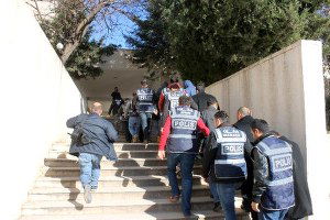 Mardin`de Hayvan Dolandırıcılığı Yapan 5 Kişi Tutuklandı