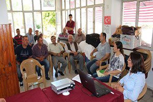 Çiftçi, Nar Hastalıkları ve Zararlıları Konusunda Bilgilendirildi