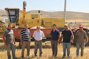 Anıza Ekim Bayburt Çiftçisinden Geçer Not Aldı