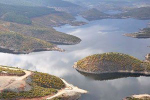 Çiftçimiz Arazisini Cazibeyle Sulayacak