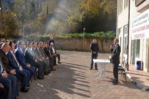 Baraj Bölgesinde Organik Tarım Yapan Çiftçilere Kireç ve Gübre Dağıtıldı