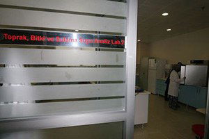 OKÜ`de Toprak Analiz Laboratuvarı Kuruldu