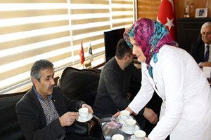 Burdur`da Çay Yerine Süt Servisi