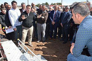 Çiftçilere, Aspir Ekimi Hakkında Bilgi Verildi