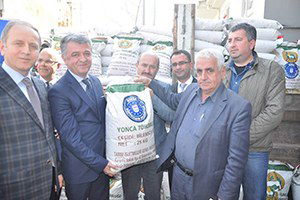 Karacabey`li Çiftçilere Destek