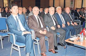 Çiftçi Ürünü Yetiştiriyor Ekmeğini Başkaları Yiyor