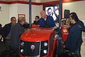 Tarım Fuarında Çiftçiler En Yeni Traktör Modellerini İnceledi