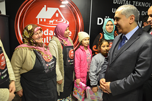 Aydın Valisi Ömer Faruk Koçak Akıllı Köyü Ziyaret Etti