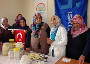 Kadın Çiftçilere Peynir Üretimi Eğitimi