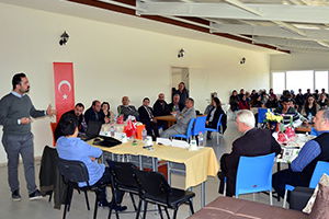 `Bitki Besleme Ve Yeni Nesil Gübreler` Semineri Düzenlendi