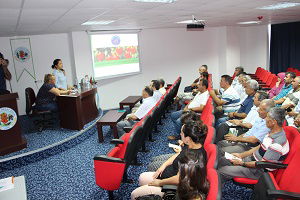 Antalya`da Üreticiler Virüs Hastalıklarına Karşı Bilgilendirildi