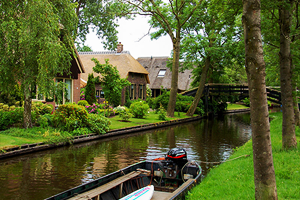 Bu Köyde Yol Yok, Araba Yok; Peki İnsanlar Nasıl Yaşıyor?