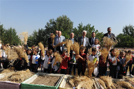 Galip Umut Özdil: Çocukların Tarım ve Doğa Sevgisine Destek